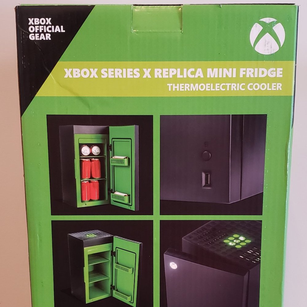 LIMITED EDITION XBOX SERIES X REPLICA  MINI FRIDGE NEW IN THE BOX
